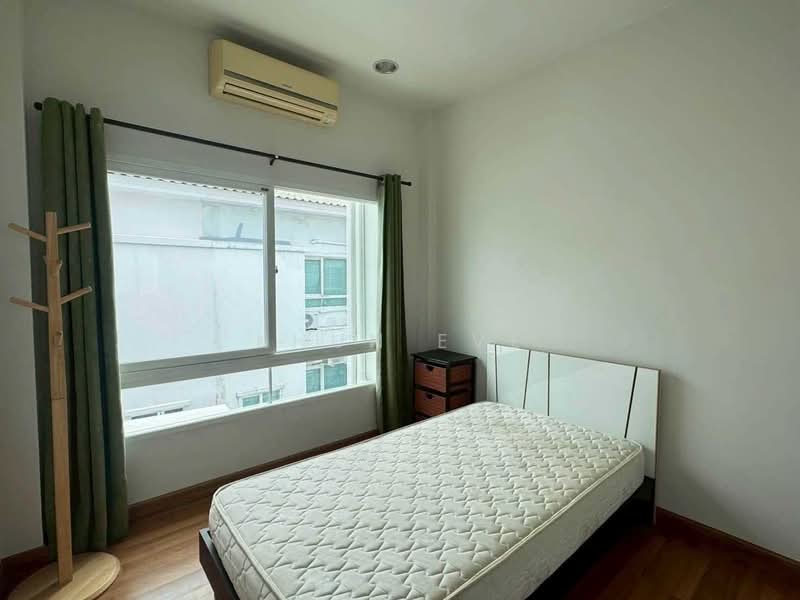 Baan Klang Muang Urbanion Rama 9-Ladprao, Bangkok, Soi Ladprao 84, Ladprao Road, Wang Thonglang, Bangkok, 2 Bedrooms, 180 sqm, Townhouse For Rent, by Khun EVE, 500475932 - DDproperty.com