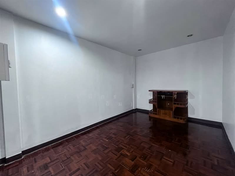 Evergreen Ville Bangna-Trad, Bangkok, 561 Bang Na-Trat 46, Bang Na, Bangkok, 3 Bedrooms, 110 sqm, Townhouse For Sale, by คุณ รัชนีกร จันทร์มา (อิม), 500475933 - DDproperty.com