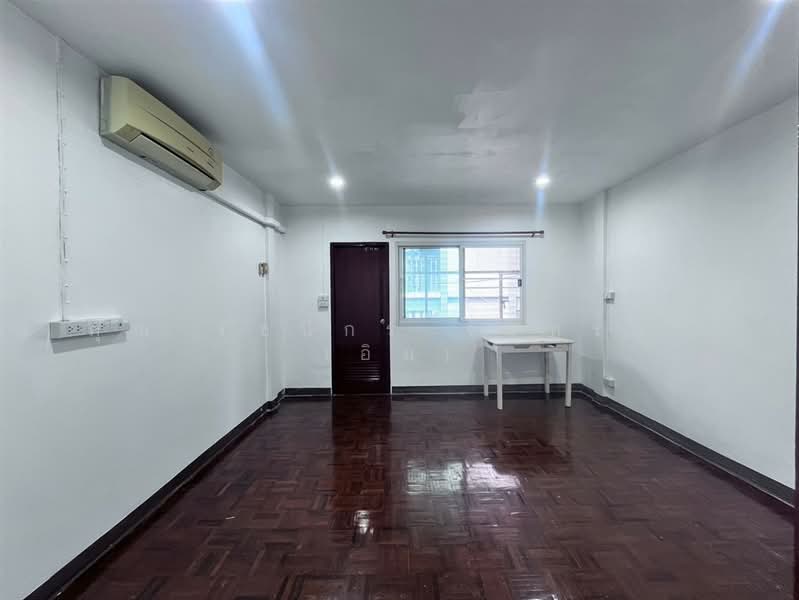 Evergreen Ville Bangna-Trad, Bangkok, 561 Bang Na-Trat 46, Bang Na, Bangkok, 3 Bedrooms, 110 sqm, Townhouse For Sale, by คุณ รัชนีกร จันทร์มา (อิม), 500475933 - DDproperty.com
