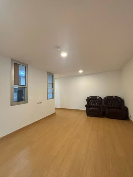 Sukhumvit Park, Bangkok, 27 Soi Sukhumvit 10, Khlong Toei, Khlong Toei, Bangkok, 3 Bedrooms, 100 sqm, Condo For Rent, by penn_property, 500475960 - DDproperty.com