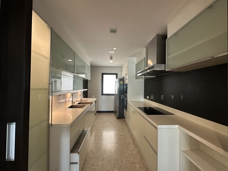 Sathorn Gardens, Bangkok, 39 South Sathorn Road, Thung Maha Mek, Sathon, Bangkok, 3 Bedrooms, 200 sqm, Condo For Rent, by Thanyatip Saeyi, 500475968 - DDproperty.com