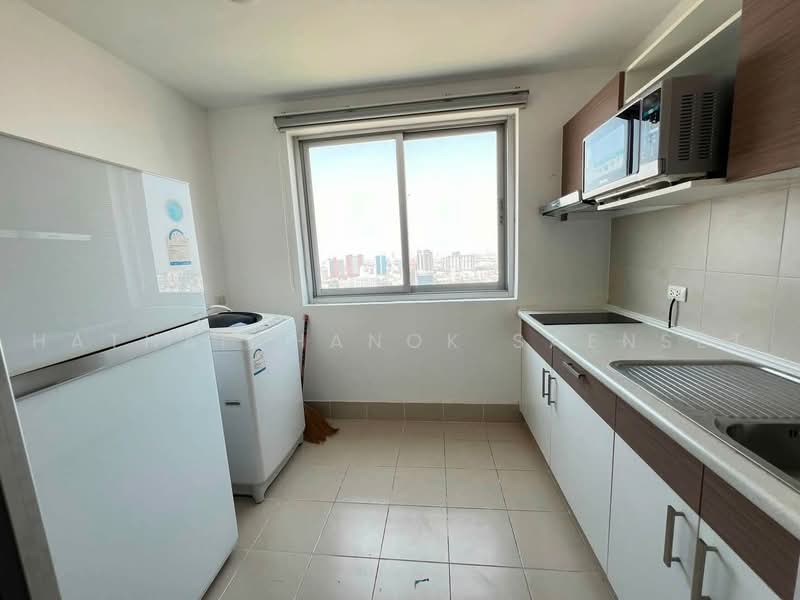 Supalai Park Ekkamai-Thonglor, Bangkok, Petchaburi Road, Bang Kapi, Huai Khwang, Bangkok, 2 Bedrooms, 70 sqm, Condo For Rent, by Hathaichanok Saenset, 500475973 - DDproperty.com