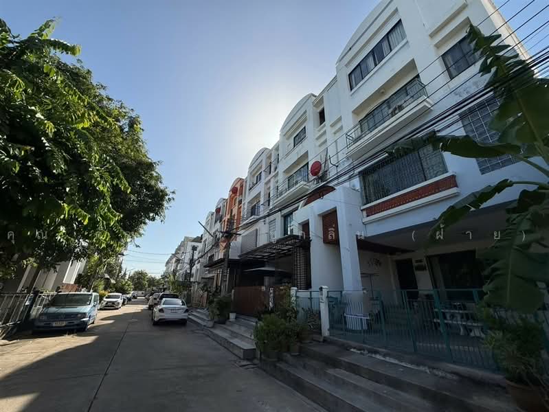 Srinakarin Grand Home : ศรีนครินทร์ แกรนด์โฮม, กรุงเทพ, ถนน สุภาพงษ์ 1 แยก 3, หนองบอน, ประเวศ, กรุงเทพ, 160 ตร.ม., ทาวน์เฮ้าส์ ขาย, โดย คุณ กัญพิชา ชูกลิ่น (ฝ้าย), 500475985 - DDproperty.com