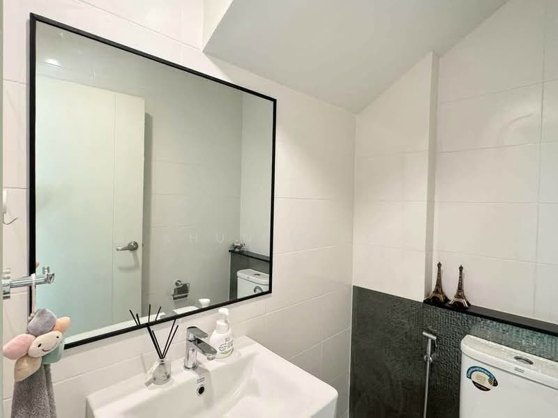 Baan Klang Muang Rama 9-Krungthep Kreetha, Bangkok, Soi Kanchanaphisek 23, Saphan Sung, Bangkok, 3 Bedrooms, 160 sqm, Townhouse For Rent, by Khun Ming, 500476006 - DDproperty.com
