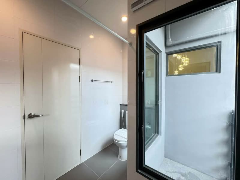 Baan Klang Muang Rama 9-Krungthep Kreetha, Bangkok, Soi Kanchanaphisek 23, Saphan Sung, Bangkok, 3 Bedrooms, 160 sqm, Townhouse For Rent, by Khun Ming, 500476006 - DDproperty.com