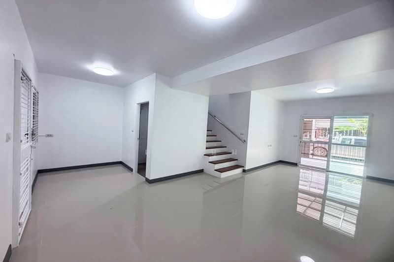 Lio Bliss Kanchanaphisek – Chaiyapruk, Nonthaburi, Soi Ban Kluai-Sai Noi, Bang Rak Pattana, Bang Bua Thong, Nonthaburi, 3 Bedrooms, 120 sqm, Townhouse For Sale, by คุณหนุ่ม, 500476018 - DDproperty.com