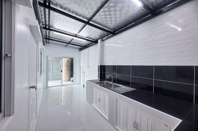 Lio Bliss Kanchanaphisek – Chaiyapruk, Nonthaburi, Soi Ban Kluai-Sai Noi, Bang Rak Pattana, Bang Bua Thong, Nonthaburi, 3 Bedrooms, 120 sqm, Townhouse For Sale, by คุณหนุ่ม, 500476018 - DDproperty.com