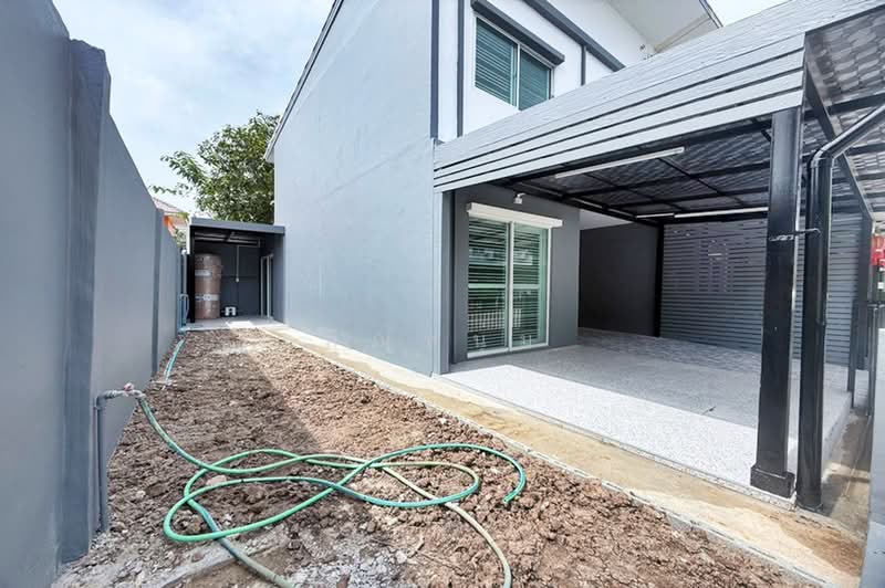 Lio Bliss Kanchanaphisek – Chaiyapruk, Nonthaburi, Soi Ban Kluai-Sai Noi, Bang Rak Pattana, Bang Bua Thong, Nonthaburi, 3 Bedrooms, 120 sqm, Townhouse For Sale, by คุณหนุ่ม, 500476018 - DDproperty.com