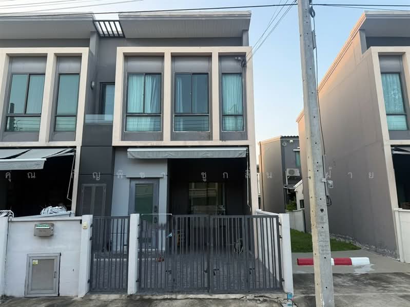 Pleno Sukhumvit-Bangna : ทาวน์โฮม พลีโน่ สุขุมวิท-บางนา, สมุทรปราการ, ถนนบัวนครินทร์, บางแก้ว, บางพลี, สมุทรปราการ, 90 ตร.ม., ทาวน์เฮ้าส์ ขาย, โดย คุณ กัญพิชา ชูกลิ่น (ฝ้าย), 500476028 - DDproperty.com