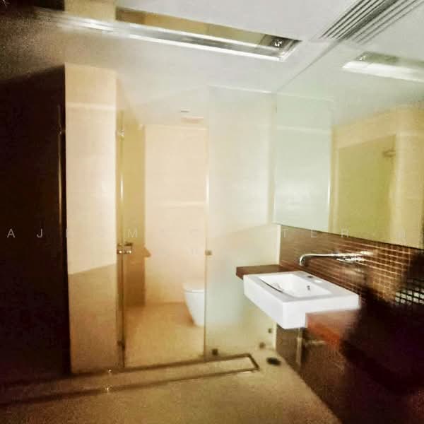 Sukhumvit City Resort, Bangkok, 51 Soi Sukhumvit 11, Khlongtoei Nua, Watthana, Bangkok, 5 Bedrooms, 294 sqm, Condo For Sale, by AJHOMECENTER-คุณหนึ่ง, 500476065 - DDproperty.com