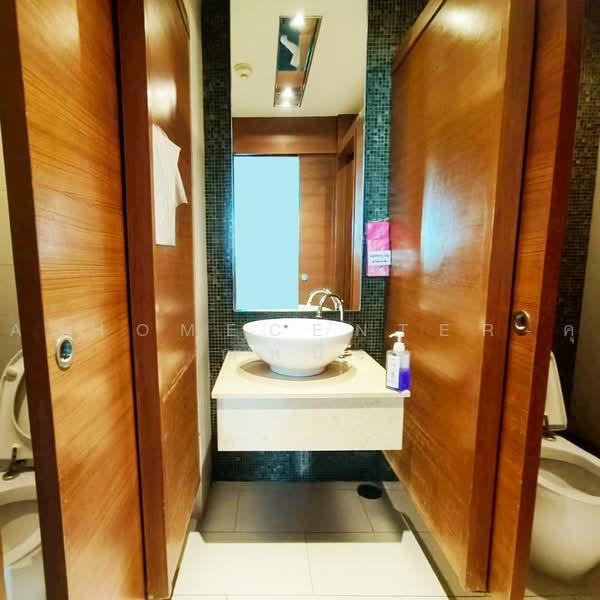 Sukhumvit City Resort, Bangkok, 51 Soi Sukhumvit 11, Khlongtoei Nua, Watthana, Bangkok, 5 Bedrooms, 294 sqm, Condo For Sale, by AJHOMECENTER-คุณหนึ่ง, 500476065 - DDproperty.com