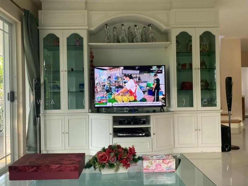 Nantawan Sathorn-Ratchaphruk, Bangkok, Soi Mooban Nanthawan, Bang Waek, Phasi Charoen, Bangkok, 3 Bedrooms, 256 sqm, Single Detached House For Rent, by Fazwaz (Thailand) Co., Ltd., 500476129 - DDproperty.com