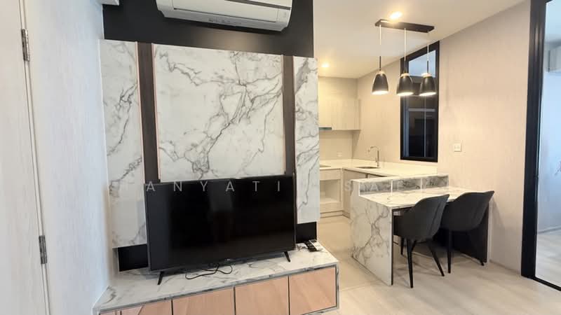 Life Asoke, Bangkok, Asoke-Dindang Road, Bang Kapi, Huai Khwang, Bangkok, 1 Bedroom, 35 sqm, Condo For Rent, by Thanyatip Saeyi, 500476135 - DDproperty.com