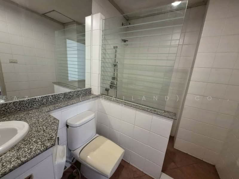 Royal Castle Pattanakarn, Bangkok, 701 Panya Village, Suan Luang, Bangkok, 5 Bedrooms, 355 sqm, Condo For Rent, by Fazwaz (Thailand) Co., Ltd., 500476164 - DDproperty.com