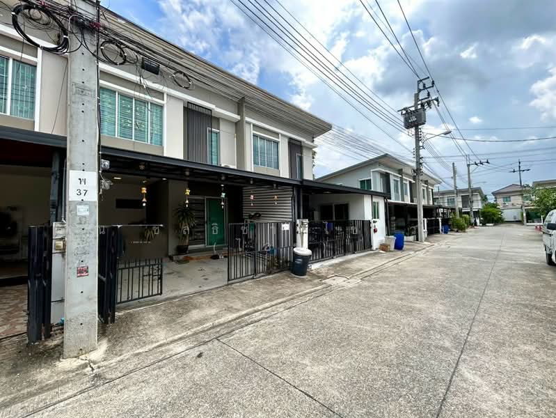 Pruksa Ville 92 Onnut-Suvarnabhumi : พฤกษาวิลล์ 92 อ่อนนุช-สุวรรณภูมิ, สมุทรปราการ, ซ.ลาดกระบัง 14/1 ถ.ลาดกระบัง, ราชาเทวะ, บางพลี, สมุทรปราการ, 100 ตร.ม., ทาวน์เฮ้าส์ ขาย, โดย คุณ ชลธิชา ไชยวงค์ (ไอซ์), 500476188 - DDproperty.com