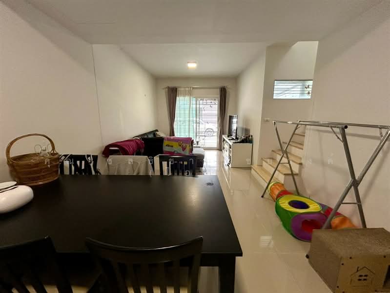 Pruksa Ville 92 Onnut-Suvarnabhumi : พฤกษาวิลล์ 92 อ่อนนุช-สุวรรณภูมิ, สมุทรปราการ, ซ.ลาดกระบัง 14/1 ถ.ลาดกระบัง, ราชาเทวะ, บางพลี, สมุทรปราการ, 100 ตร.ม., ทาวน์เฮ้าส์ ขาย, โดย คุณ ชลธิชา ไชยวงค์ (ไอซ์), 500476188 - DDproperty.com