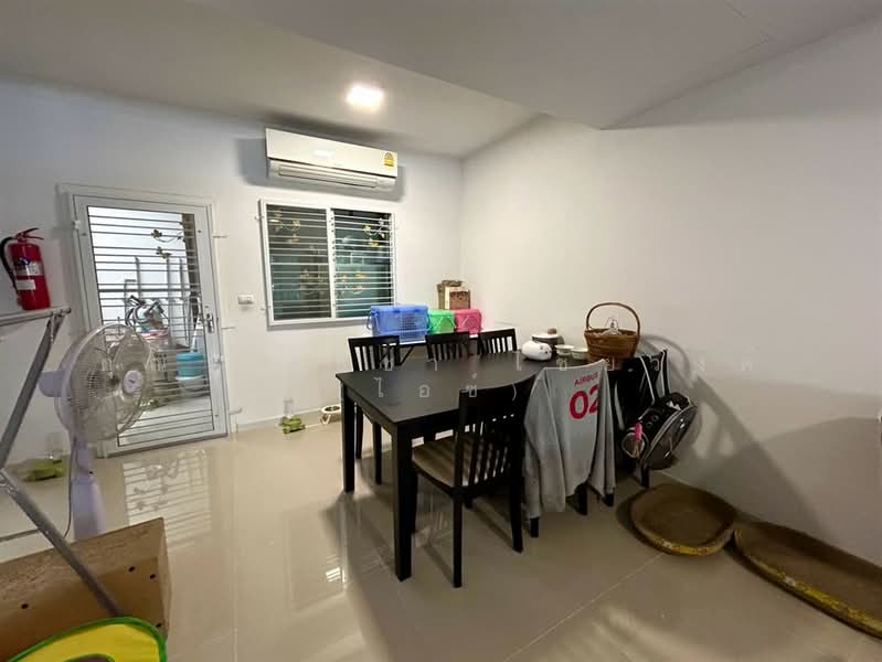 Pruksa Ville 92 Onnut-Suvarnabhumi, Samut Prakan, Soi Ladkrabang 14/1, Ladkrabang Road, Rachathewa, Bang Plee, Samut Prakan, 3 Bedrooms, 100 sqm, Townhouse For Sale, by คุณ ชลธิชา ไชยวงค์ (ไอซ์), 500476188 - DDproperty.com