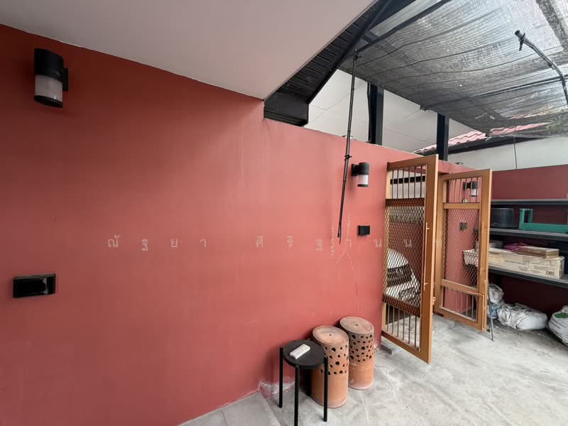 หมู่บ้านอุบลชาติ1, นนทบุรี, หมู่บ้านอุบลชาติ1 ซอย 4, บางรักน้อย, เมืองนนทบุรี, นนทบุรี, 135 ตร.ม., บ้านเดี่ยว ขาย, โดย ณัฐยา ศิริฐานนท์, 500476191 - DDproperty.com