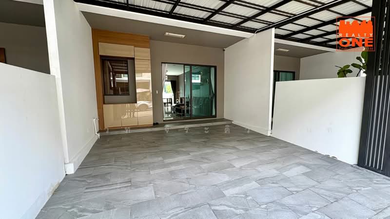 Landmark Ekamai-Ramindra, Bangkok, Sukhonthasawat Road, Lat Phrao, Bangkok, 3 Bedrooms, 168 sqm, Townhouse For Rent, by ธัชเวท จิระติวานนท์, 500476234 - DDproperty.com