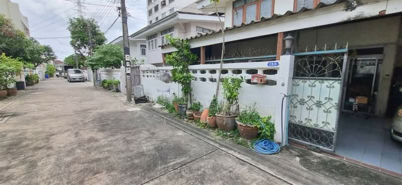 บ้านเดี่ยว 2 ชั้น 58 ตร.ว. ใกล้MRTสุทธิสาร ซอยหัสดินเสวี ถนนรัชดาภิเษก, Bangkok, ถนนรัชดาภิเษก, Huai Khwang, Bangkok, 5 Bedrooms, 200 sqm, Single Detached House For Sale, by คุณ วรรณรัช บุญสวัสดิ์ (วิน), 500476247 - DDproperty.com