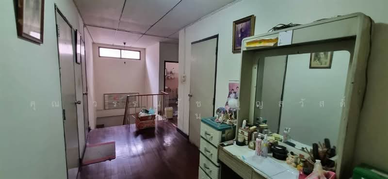 บ้านเดี่ยว 2 ชั้น 58 ตร.ว. ใกล้MRTสุทธิสาร ซอยหัสดินเสวี ถนนรัชดาภิเษก, Bangkok, ถนนรัชดาภิเษก, Huai Khwang, Bangkok, 5 Bedrooms, 200 sqm, Single Detached House For Sale, by คุณ วรรณรัช บุญสวัสดิ์ (วิน), 500476247 - DDproperty.com
