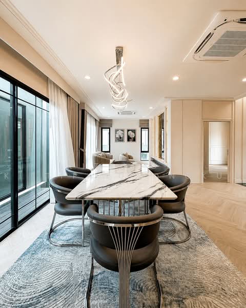 Setthasiri Wongwaen-Chatuchot, Bangkok, 1353 Sam Wa Tawan Tok, Sam Wa Tawan Tok, Khlong Sam Wa, Bangkok, 4 Bedrooms, 340 sqm, Single Detached House For Sale, by Kittipob Kittipanuwongkul, 500476253 - DDproperty.com