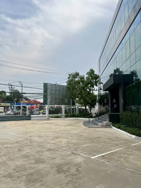 ขาย/ให้เช่าอาคารสำนักงานพร้อมโกดัง บนที่ดินแปลงใหญ่ กรุงเทพกรีฑา ซอย 7, Bangkok, Hua Mak, Bang Kapi, Bangkok, , 2,369 sqm, Warehouse/Factory For Sale, by Forty-Six Real Estate Group, 500476261 - DDproperty.com