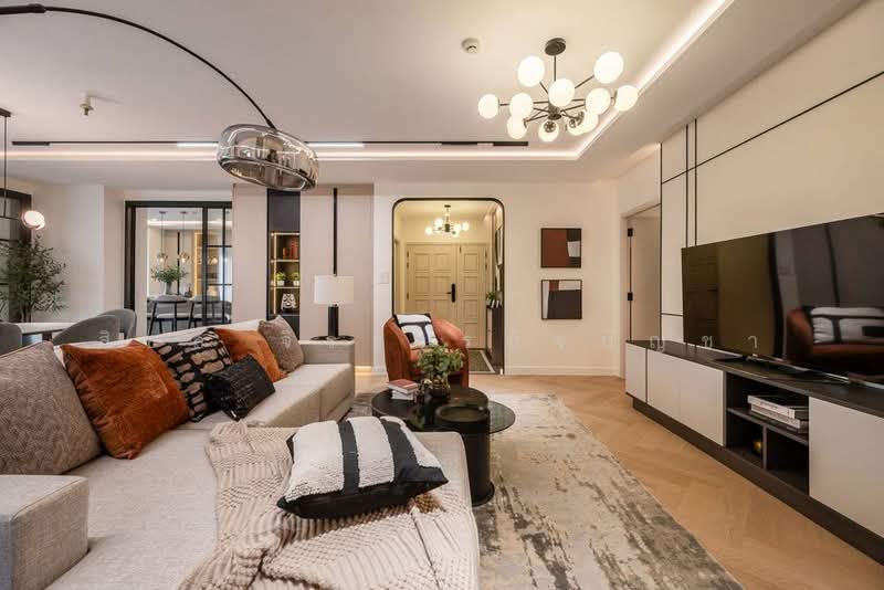Fifty Fifth Tower, Bangkok, 84 Soi Sukhumvit 55, Sukhumvit Road, Khlong Tan Nua, Watthana, Bangkok, 4 Bedrooms, 165 sqm, Condo For Sale, by Sichon Jiraworakitbancha, 500476267 - DDproperty.com
