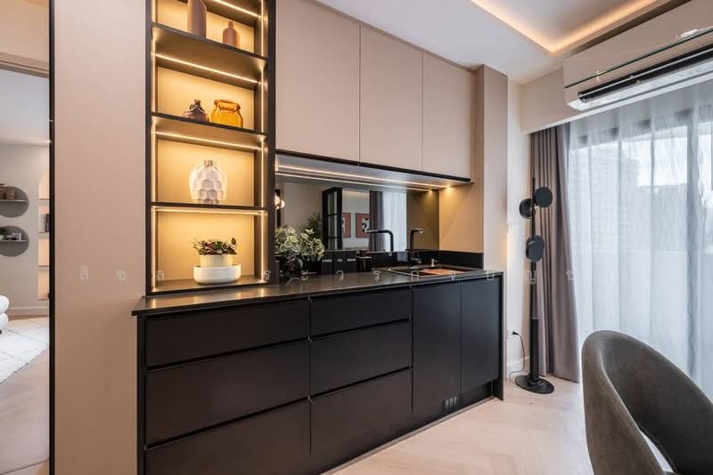 Fifty Fifth Tower, Bangkok, 84 Soi Sukhumvit 55, Sukhumvit Road, Khlong Tan Nua, Watthana, Bangkok, 4 Bedrooms, 165 sqm, Condo For Sale, by Sichon Jiraworakitbancha, 500476267 - DDproperty.com