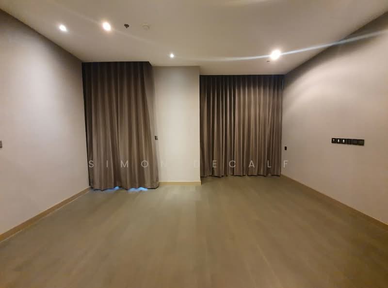 The Esse at Singha Complex, Bangkok, 1788 New Petchaburi Rd, Khlongtoei Nua, Watthana, Bangkok, 2 Bedrooms, 73 sqm, Condo For Rent, by Simon Decalf, 500476295 - DDproperty.com