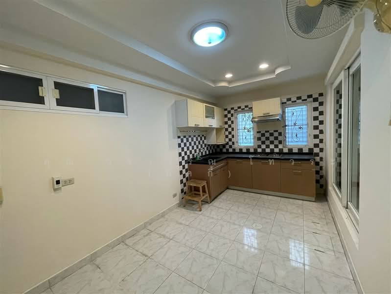 Casa City Sukontasawat 1 : คาซ่า ซิตี้ สุคนธสวัสดิ์ 1, กรุงเทพ, ถนนสุคนธสวัสดิ์, ลาดพร้าว, กรุงเทพ, 150 ตร.ม., ทาวน์เฮ้าส์ ขาย, โดย คุณ วรวรรณ โทวระ (มิคกี้), 500476303 - DDproperty.com