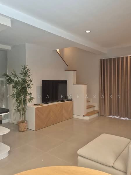 The Metro Rama 9, Bangkok, Soi 3/2, Prawet, Prawet, Bangkok, 2 Bedrooms, 200 sqm, Townhouse For Rent, by Airada Parasarn, 500476323 - DDproperty.com