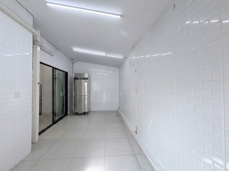 เปี่ยมสุข ปิ่นเกล้า-กาญจนาภิเษก, Nonthaburi, Bang Khu Wiang, Bang Kruai, Nonthaburi, 2 Bedrooms, 165 sqm, Townhouse For Sale, by The Best Property บิว, 500476328 - DDproperty.com