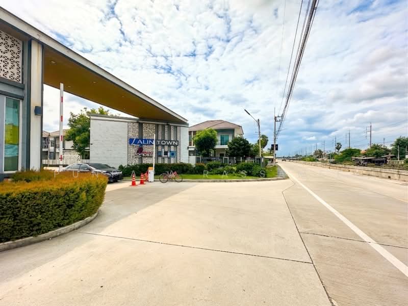 Lalin Town Lio Rangsit-Klong 2, Pathum Thani, Soi Rangsit-Nakhon Nayok 31, Rangsit-Nakhon Nayok Road, Khlong Song, Khlong Luang, Pathum Thani, 4 Bedrooms, 130 sqm, Townhouse For Sale, by Punpapa Rassamee, 500476362 - DDproperty.com