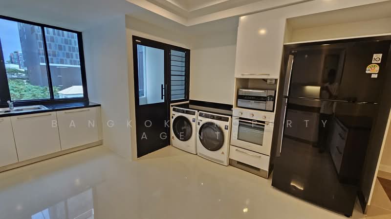 Shanti Sadan, Bangkok, 28 Sukhumvit 59, Khlong Tan Nua, Watthana, Bangkok, 2 Bedrooms, 180 sqm, Condo For Rent, by BANGKOK PROPERTY AGENTS, 500476382 - DDproperty.com