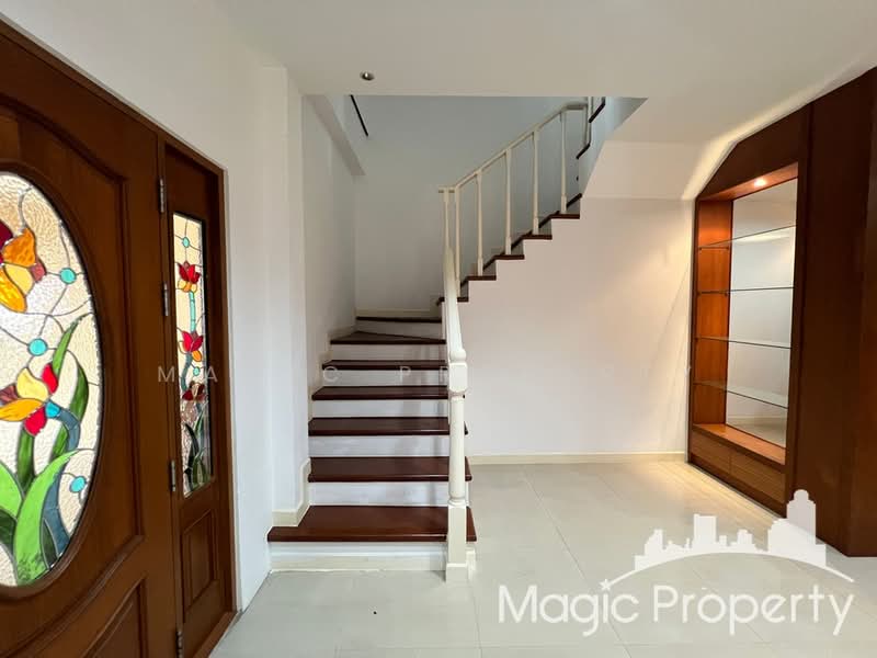 Baan Klang Krung Sathorn-Narathiwas : บ้านกลางกรุง สาทร-นราธิวาส, กรุงเทพ, 599 ถนนนนทรี, ช่องนนทรี, ยานนาวา, กรุงเทพ, 277 ตร.ม., ทาวน์เฮ้าส์ ขาย, โดย Magic Property, 500476387 - DDproperty.com