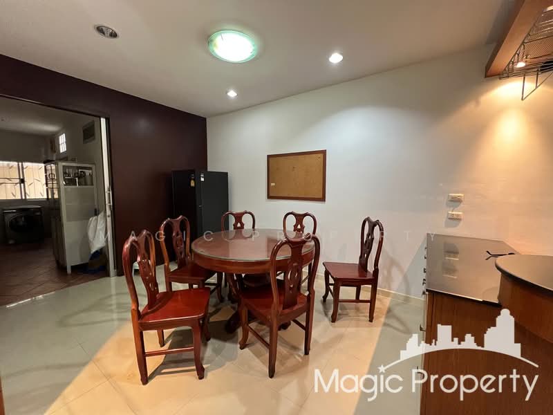 Baan Klang Krung Sathorn-Narathiwas, Bangkok, 599 Nonsi Road, Chong Nonsi, Yan Nawa, Bangkok, 5 Bedrooms, 277 sqm, Townhouse For Sale, by Magic Property, 500476387 - DDproperty.com