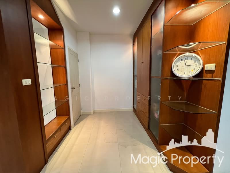 Baan Klang Krung Sathorn-Narathiwas : บ้านกลางกรุง สาทร-นราธิวาส, กรุงเทพ, 599 ถนนนนทรี, ช่องนนทรี, ยานนาวา, กรุงเทพ, 277 ตร.ม., ทาวน์เฮ้าส์ ขาย, โดย Magic Property, 500476387 - DDproperty.com