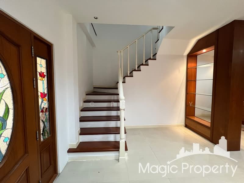 Baan Klang Krung Sathorn-Narathiwas, Bangkok, 599 Nonsi Road, Chong Nonsi, Yan Nawa, Bangkok, 5 Bedrooms, 277 sqm, Townhouse For Sale, by Magic Property, 500476387 - DDproperty.com