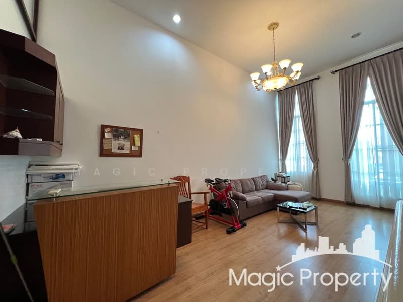 Baan Klang Krung Sathorn-Narathiwas, Bangkok, 599 Nonsi Road, Chong Nonsi, Yan Nawa, Bangkok, 5 Bedrooms, 277 sqm, Townhouse For Sale, by Magic Property, 500476387 - DDproperty.com
