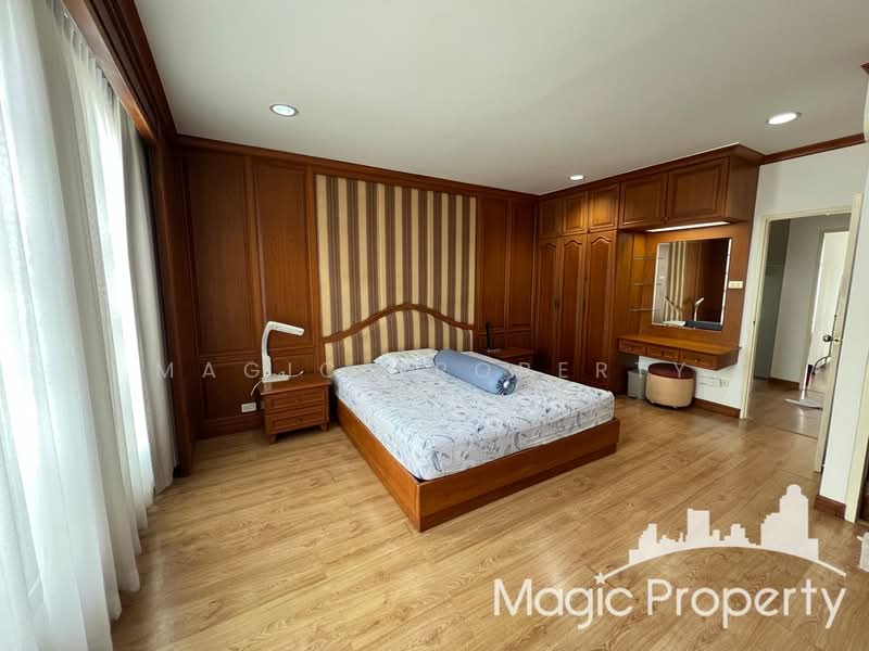Baan Klang Krung Sathorn-Narathiwas, Bangkok, 599 Nonsi Road, Chong Nonsi, Yan Nawa, Bangkok, 5 Bedrooms, 277 sqm, Townhouse For Sale, by Magic Property, 500476387 - DDproperty.com