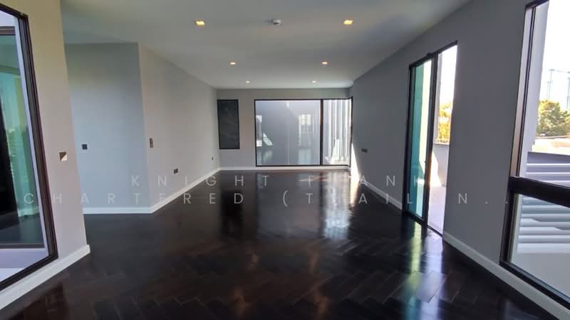 95E1 (Ninety-Five East One), Bangkok, 95 Soi Yothin Phattana 3, Khlong Chan, Bang Kapi, Bangkok, 4 Bedrooms, 842 sqm, Single Detached House For Sale, by Knight Frank Chartered (Thailand) Co.,Ltd, 500476402 - DDproperty.com