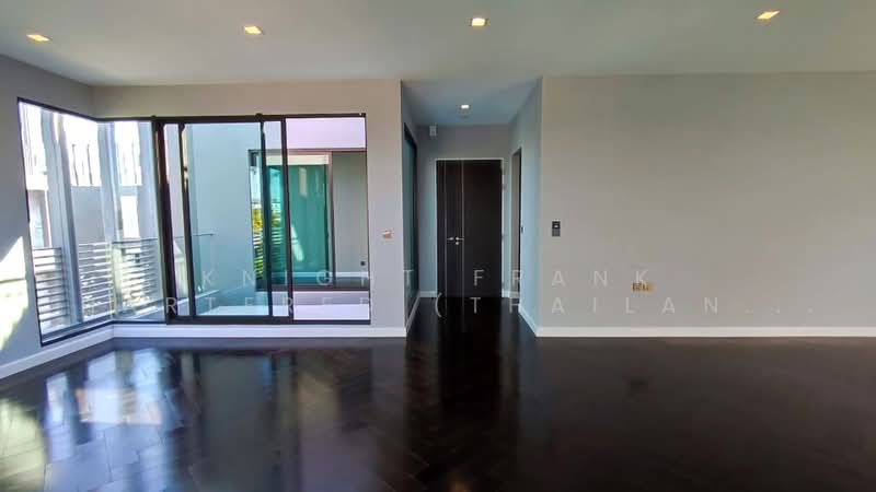 95E1 (Ninety-Five East One), Bangkok, 95 Soi Yothin Phattana 3, Khlong Chan, Bang Kapi, Bangkok, 4 Bedrooms, 842 sqm, Single Detached House For Sale, by Knight Frank Chartered (Thailand) Co.,Ltd, 500476402 - DDproperty.com
