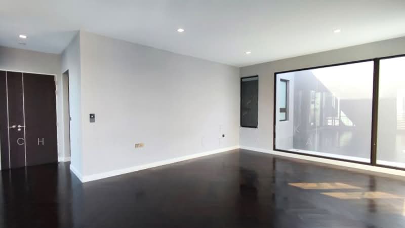 95E1 (Ninety-Five East One), Bangkok, 95 Soi Yothin Phattana 3, Khlong Chan, Bang Kapi, Bangkok, 4 Bedrooms, 842 sqm, Single Detached House For Sale, by Knight Frank Chartered (Thailand) Co.,Ltd, 500476402 - DDproperty.com