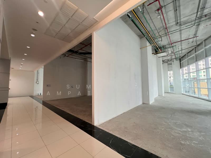 พื้นที่ให้เช่าสะพานควาย ประดิพัทธ์ พหลโยธิน : Space for rent Saphan Khwai, Pradiphat, Phahonyothin, กรุงเทพ, พญาไท, กรุงเทพ, 100 ตร.ม., พื้นที่ขายของ ให้เช่า, โดย Sumitara Sampattavanija, 500476429 - DDproperty.com
