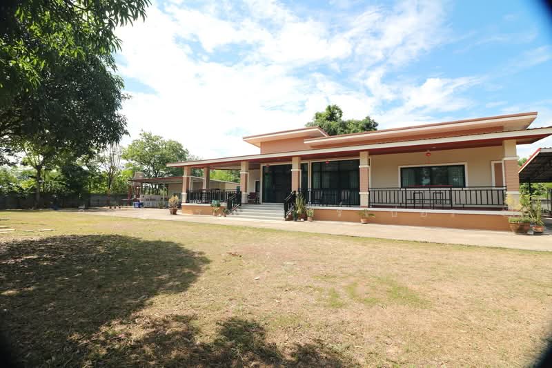 ขายบ้านเดี่ยวสไตล์โมเดิร์น 3ไร่+ ผักตบ หนองหาน อุดรธานี, อุดรธานี, ผักตบ, หนองหาน, อุดรธานี, 200 ตร.ม., บ้านเดี่ยว ขาย, โดย วีรภัทรา ดาร์เปอร์, 500476449 - DDproperty.com