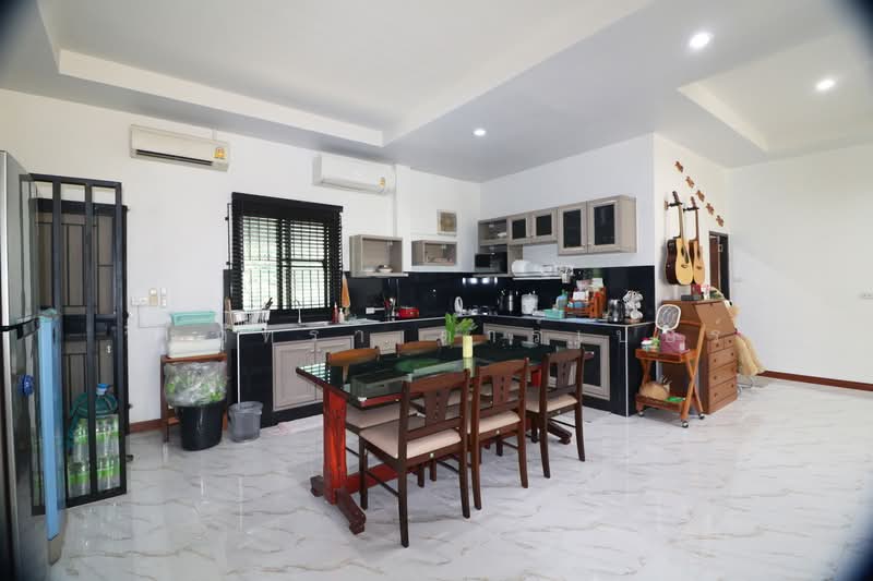 ขายบ้านเดี่ยวสไตล์โมเดิร์น 3ไร่+ ผักตบ หนองหาน อุดรธานี, อุดรธานี, ผักตบ, หนองหาน, อุดรธานี, 200 ตร.ม., บ้านเดี่ยว ขาย, โดย วีรภัทรา ดาร์เปอร์, 500476449 - DDproperty.com