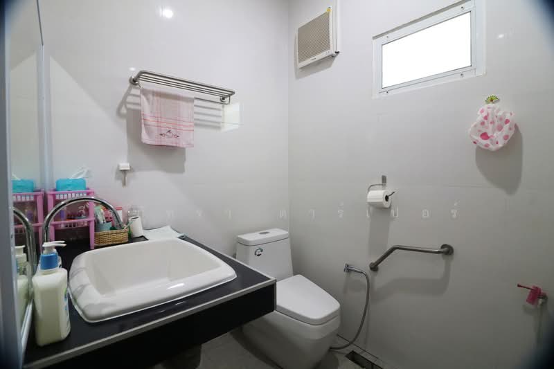 Spacious Modern Home on 3+ Rai Land For Sale, Nong Han, Udon Thani, Udon Thani, Phak Top, Nong Han, Udon Thani, 3 Bedrooms, 200 sqm, Single Detached House For Sale, by วีรภัทรา ดาร์เปอร์, 500476449 - DDproperty.com