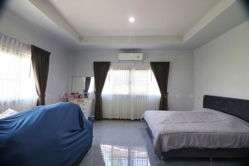 Spacious Modern Home on 3+ Rai Land For Sale, Nong Han, Udon Thani, Udon Thani, Phak Top, Nong Han, Udon Thani, 3 Bedrooms, 200 sqm, Single Detached House For Sale, by วีรภัทรา ดาร์เปอร์, 500476449 - DDproperty.com