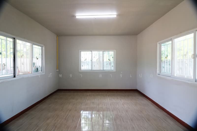 Spacious Modern Home on 3+ Rai Land For Sale, Nong Han, Udon Thani, Udon Thani, Phak Top, Nong Han, Udon Thani, 3 Bedrooms, 200 sqm, Single Detached House For Sale, by วีรภัทรา ดาร์เปอร์, 500476449 - DDproperty.com